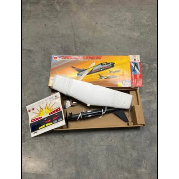 .049 engine powered Control line Crusader airplane  COX- NOB - Picture 1 of 5